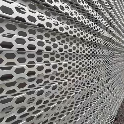 Aluminiummetalen geperforeerde mazen met poedercoating geperforeerd metaal